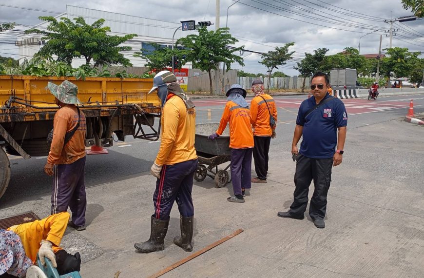 25 กันยายน 2568 – งานปรับปรุงซ่อมแซนถนนและทางเท้าหน้ามหาวิทยาลัย